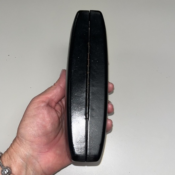 Ralph Lauren eyewear hard black case. Size medium - Picture 5 of 7